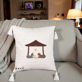 Perna Decorativa Ieslea din Betleem cu Iesle Asin si Bou, 40x40 cm, Bej cu Franjuri, Husa Detasabila, Perna Inclusa, BEKZ®