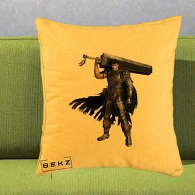 Perna Personalizata Berserk Guts Luptatorul Negru, 40x40 cm, Galben, Husa Detasabila, Perna Inclusa, BEKZ®