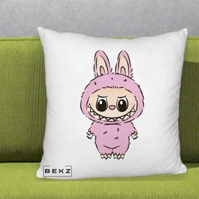 Perna Personalizata Labubu Mov Pastel, 40x40 cm, Alb Pufos, Husa Detasabila, Perna Inclusa, BEKZ®