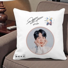 Perna Personalizata K-pop BTS Jin Portret cu Autograf, 40x40 cm, Alba Mata, Husa Detasabila, Perna Inclusa, BEKZ®