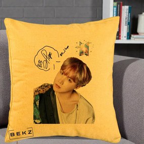 Perna Personalizata K-pop BTS J-Hope Par Roz Autograf, 40x40 cm, Galben, Husa Detasabila, Perna Inclusa, BEKZ®
