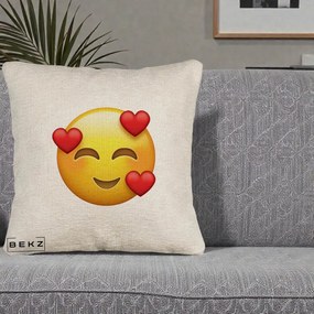 Perna Decorativa Emoji cu 3 Inimi, 40x40 cm, Bej Canapea, Husa Detasabila, Perna Inclusa, BEKZ®