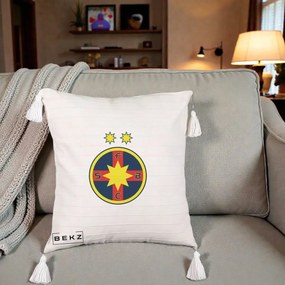 Perna Personalizata FCSB Fotbal Club Steaua Bucuresti, 40x40 cm, Bej cu Franjuri, Husa Detasabila, Perna Inclusa, BEKZ®