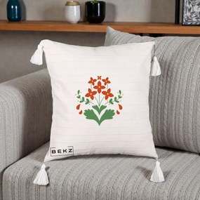 Perna Decorativa Buchet Floral Folk Rosu-Verde, 40x40 cm, Bej cu Franjuri, Husa Detasabila, Perna Inclusa, BEKZ®