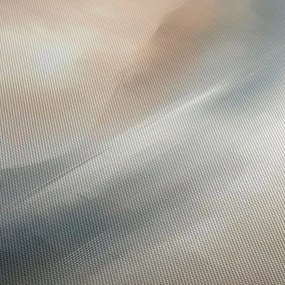 Tablou vale liniștită în ceață
