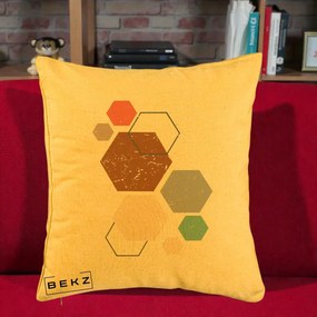 Perna Decorativa Geometric Hexagoane Multicolor, 40x40 cm, Galben, Husa Detasabila, Perna Inclusa, BEKZ®
