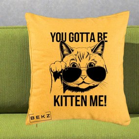 Perna Decorativa You Gotta Be Kitten Me!, 40x40 cm, Galben, Husa Detasabila, Perna Inclusa, BEKZ®
