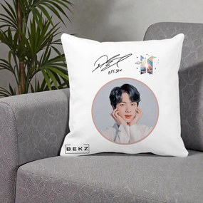 Perna Personalizata K-pop BTS Jin Portret cu Autograf, 40x40 cm, Alba Mata, Husa Detasabila, Perna Inclusa, BEKZ®