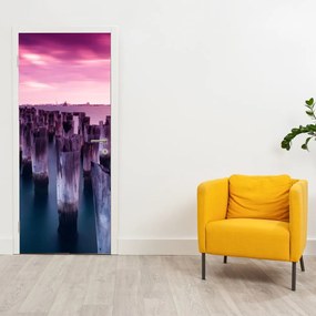 Fototapet pentru ușă - Stâlpi de lemn (95x205cm)