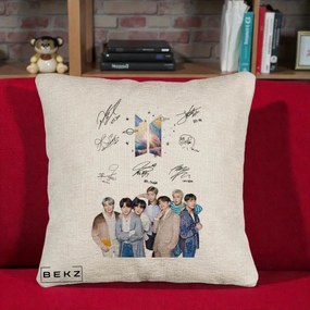 Perna Personalizata K-pop BTS Autografe Toti Membrii Fotografie, 40x40 cm, Bej Canapea, Husa Detasabila, Perna Inclusa, BEKZ®