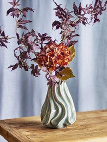 Vază din ceramică, albastru, formă sculpturală cu falduri verticale și margine neregulată, glazură reactivă, 18 x 17 cm, „Dilara”