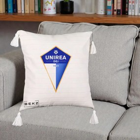 Perna Personalizata Unirea Dej 1921 Fotbal, 40x40 cm, Bej cu Franjuri, Husa Detasabila, Perna Inclusa, BEKZ®