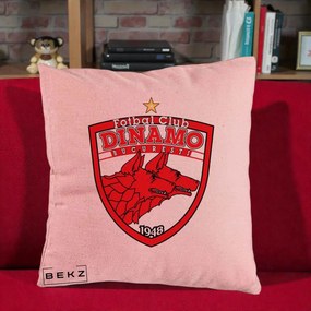 Perna Personalizata FC Dinamo Bucuresti 1948 Fotbal, 40x40 cm, Roz, Husa Detasabila, Perna Inclusa, BEKZ®