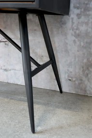 Vitrină bar din metal și lemn reciclat, rastel pentru sticle, suport pahare, finisaj negru antichizat, 170×65×36,5 cm, „Fonderie"