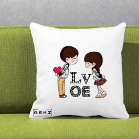 Cadou Romantic - Perna Personalizata Cuplu Kawaii LOVE, 40x40 cm, Alba Mata, Husa Detasabila, Perna Inclusa, BEKZ®