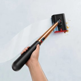 Aparat vertical pentru curatare umeda Dyson PencilWash WR04 637239-01, 300/340 ml, 30 min, 100 m², 2 moduri, Autopropulsie, Inclinare de 170°, LED, Negru/Auriu