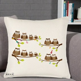 Perna Decorativa Familie de Bufnite pe Ramuri, 40x40 cm, Crem Reliefat, Husa Detasabila, Perna Inclusa, BEKZ®