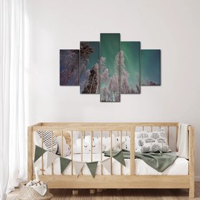 Tablou cu aurora borealis deasupra pomilor înghețați (150x105 cm)