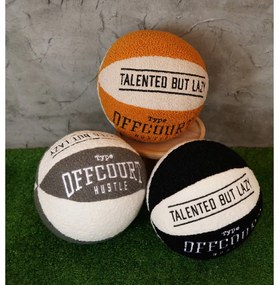 Pernă decorativă din material bouclé ø 25 cm Basketball – Mioli Decor