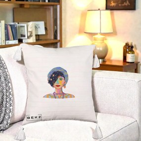 Perna Decorativa Portret Femeie Etnic Colorat, 40x40 cm, Bej cu Franjuri, Husa Detasabila, Perna Inclusa, BEKZ®