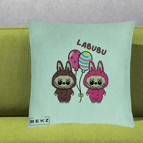 Perna Personalizata Labubu Cuplu cu Baloane, 40x40 cm, Verde Menta, Husa Detasabila, Perna Inclusa, BEKZ®