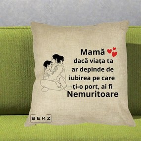 Cadou pentru Mama - Perna Personalizata Mama Nemuritoare Kawaii, 40x40 cm, Crem, Husa Detasabila, Perna Inclusa, BEKZ®