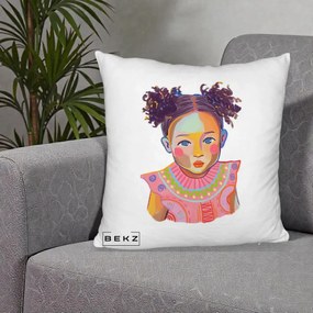 Perna Decorativa Fetita Vesela Portret Colorat, 40x40 cm, Alb Pufos, Husa Detasabila, Perna Inclusa, BEKZ®