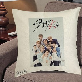 Perna Personalizata K-pop Stray Kids cu Foto Grup Alb-Albastru, 40x40 cm, Ecru, Husa Detasabila, Perna Inclusa, BEKZ®