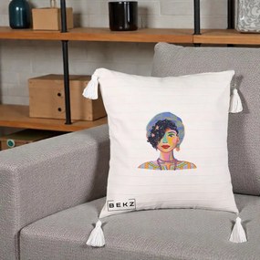 Perna Decorativa Portret Femeie Etnic Colorat, 40x40 cm, Bej cu Franjuri, Husa Detasabila, Perna Inclusa, BEKZ®