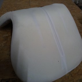 Reducere Scaun de birou gri-alb AVOLA VELVET clasa II.