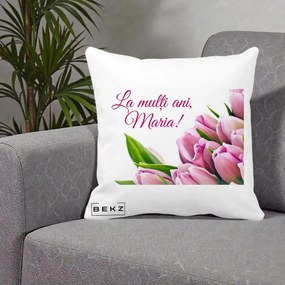 Cadou de Onomastica - Perna Personalizata La Multi Ani Maria Lalele, 40x40 cm, Alba Mata, Husa Detasabila, Perna Inclusa, BEKZ®