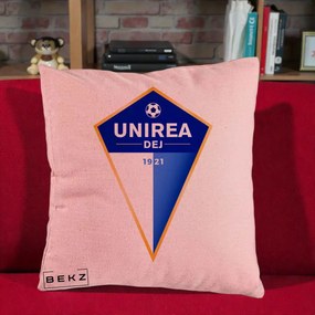 Perna Personalizata Unirea Dej 1921 Fotbal, 40x40 cm, Roz, Husa Detasabila, Perna Inclusa, BEKZ®