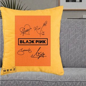 Perna Personalizata K-pop BLACKPINK Semnaturi Roz, 40x40 cm, Galben, Husa Detasabila, Perna Inclusa, BEKZ®