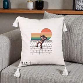 Perna Decorativa Astronaut Retro Space, 40x40 cm, Bej cu Franjuri, Husa Detasabila, Perna Inclusa, BEKZ®
