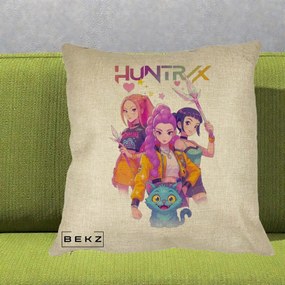 Perna Personalizata K-pop HUNTRX Trio Foto cu Pisica, 40x40 cm, Crem, Husa Detasabila, Perna Inclusa, BEKZ®