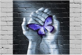 Tablou - Fluture violet pe perete (90x60 cm)
