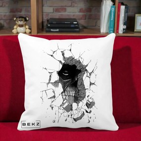 Perna Personalizata Attack on Titan Titan Crapand Zidul, 40x40 cm, Alba Mata, Husa Detasabila, Perna Inclusa, BEKZ®