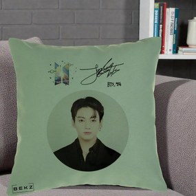 Perna Personalizata K-pop BTS Jungkook Portret cu Autograf, 40x40 cm, Verde, Husa Detasabila, Perna Inclusa, BEKZ®
