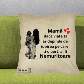 Cadou pentru Mama - Perna Personalizata Mama Nemuritoare Imbratisare, 40x40 cm, Crem, Husa Detasabila, Perna Inclusa, BEKZ®