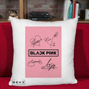 Perna Personalizata K-pop BLACKPINK Semnaturi Roz, 40x40 cm, Alb Pufos, Husa Detasabila, Perna Inclusa, BEKZ®