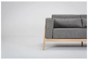 Canapea din piele bovină cu structură din lemn masiv de stejar Gazzda Fawn, gri închis