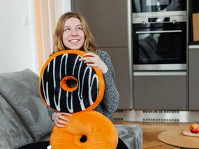Perna decorativa Gogoasa cu glazura