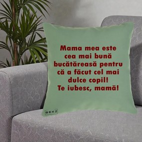 Cadou pentru Mama - Perna Personalizata Mama cea Mai Buna Bucatareasa, 40x40 cm, Verde, Husa Detasabila, Perna Inclusa, BEKZ®