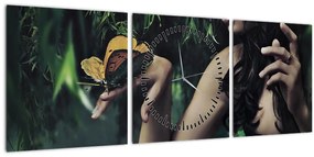 Tablou - Femeia grațioasă cu fluture (cu ceas) (90x30 cm)
