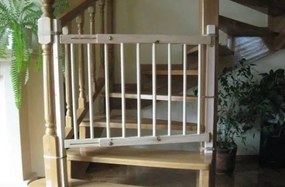 Bariera de siguranta pentru copii, reglabila - mai multe dimensiuni Latimea barierei: 72-122 cm, Inaltimea barierei: 82 cm