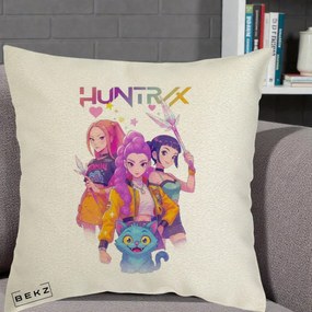 Perna Personalizata K-pop HUNTRX Trio Foto cu Pisica, 40x40 cm, Ecru, Husa Detasabila, Perna Inclusa, BEKZ®