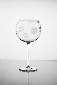 Pahar de vin PRICELESS KISS / Sărut neprețuit, 10 sărutări - Lukáš Houdek