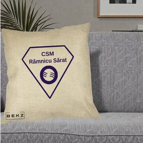 Perna Personalizata CSM Ramnicu Sarat Fotbal, 40x40 cm, Crem, Husa Detasabila, Perna Inclusa, BEKZ®