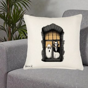 Perna Decorativa Halloween Fantoma si Dracula la Fereastra, 40x40 cm, Crem Reliefat, Husa Detasabila, Perna Inclusa, BEKZ®
