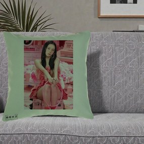 Perna Personalizata K-pop BLACKPINK Jisoo Pink Room, 40x40 cm, Verde, Husa Detasabila, Perna Inclusa, BEKZ®
